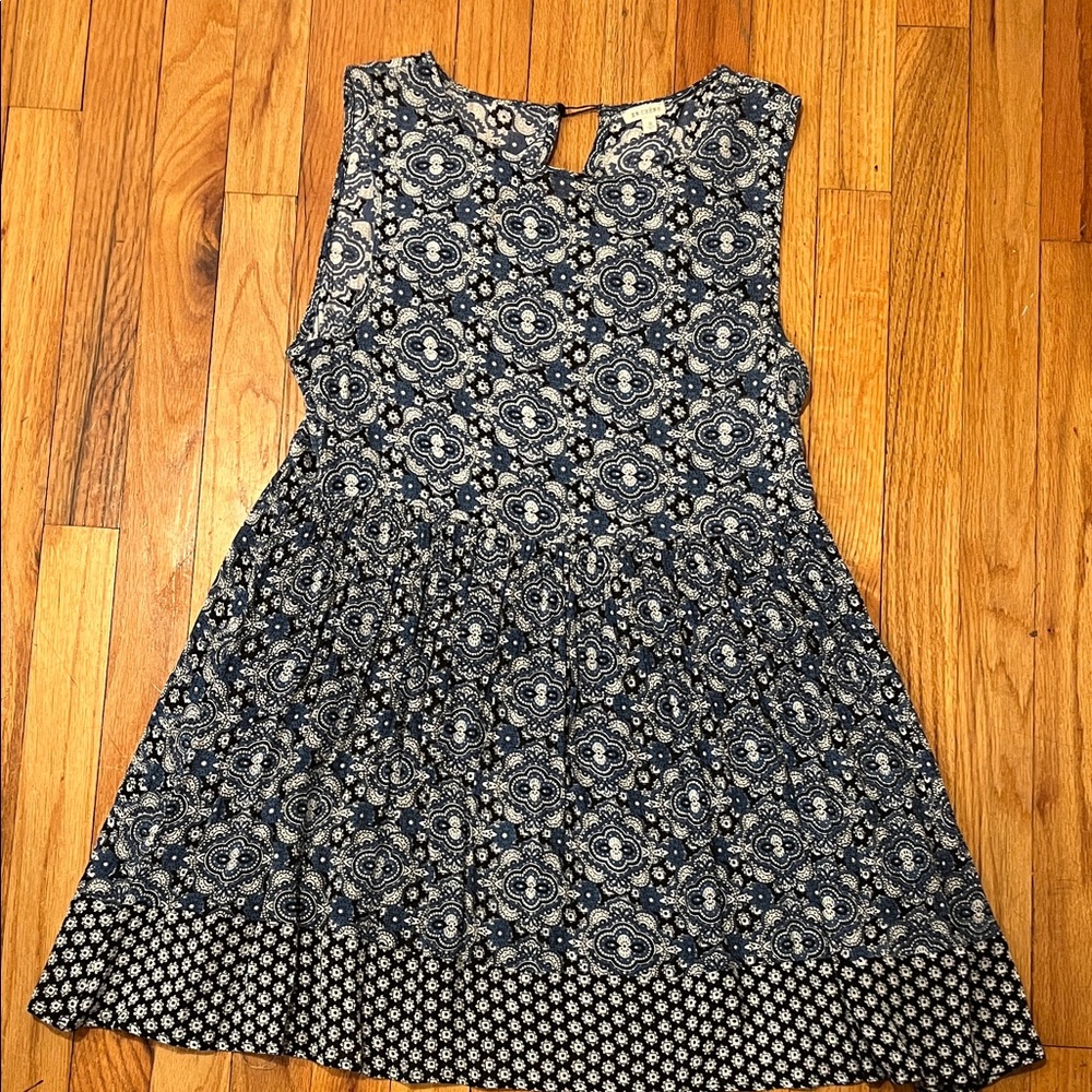En Creme Navy and White Floral Dress